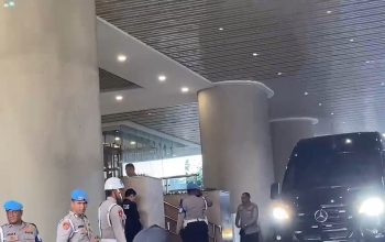 Pertemuan Tertutup! Kapolri Temui Jaksa Agung Saat Kasus Febrie Jadi Sorotan