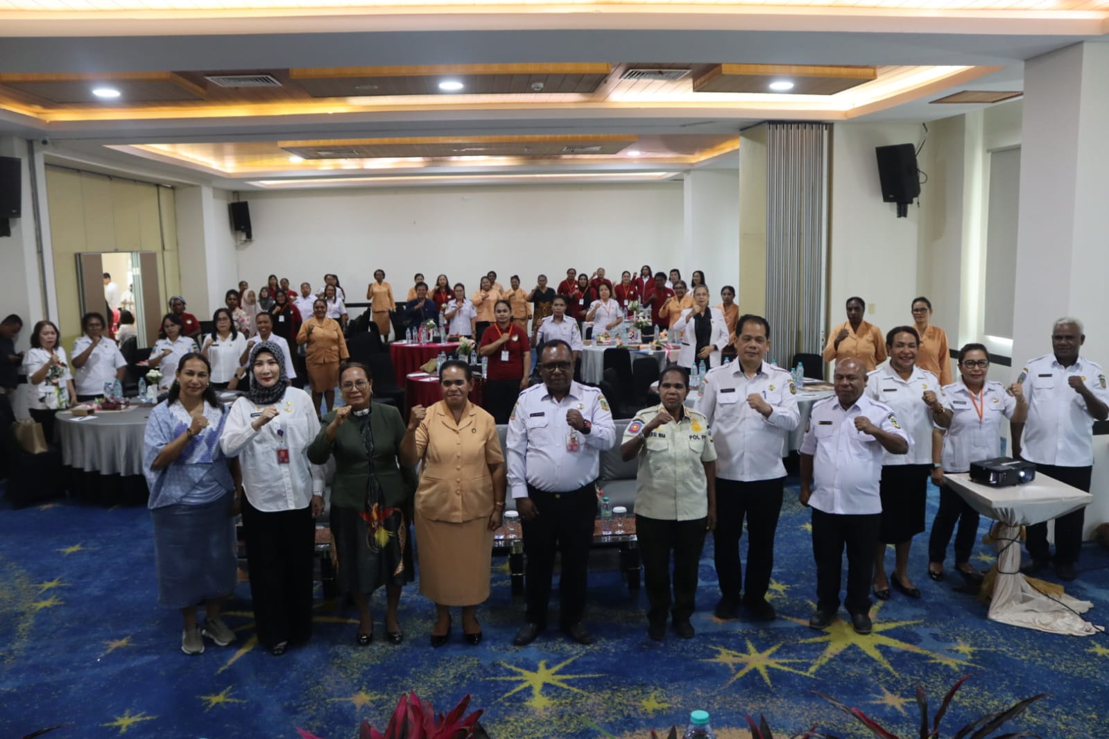 Dorong DWP Kembangkan Usaha Kreatif Lewat Pelatihan Buket Bunga