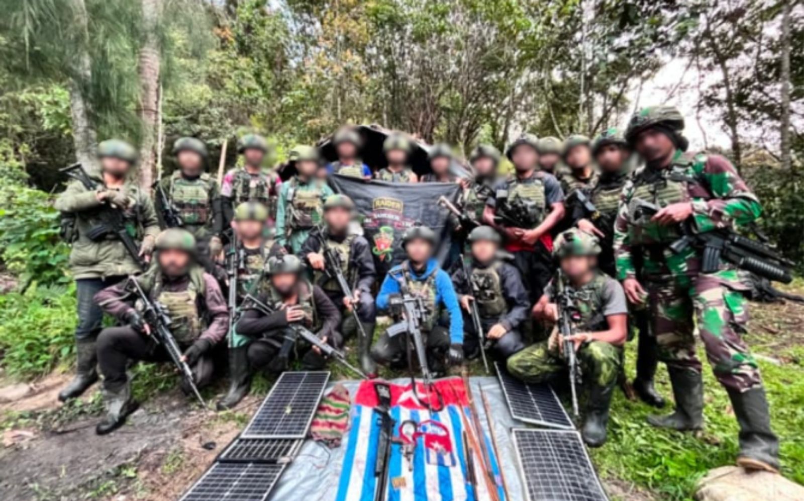 Di Tengah Gelap, Medan Terjal, dan Suhu dingin ekstrim 3 Derajat, Prajurit Koops TNI Habema Amankan Senjata Kelompok Bersenjata di Gamagai