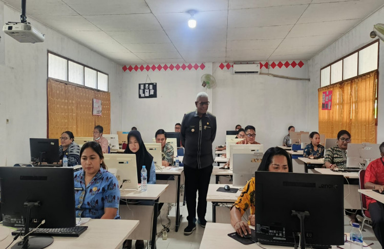 Bupati Rettob Pantau Profiling ASN, Tekankan Kejujuran dan Kedisiplinan Peserta