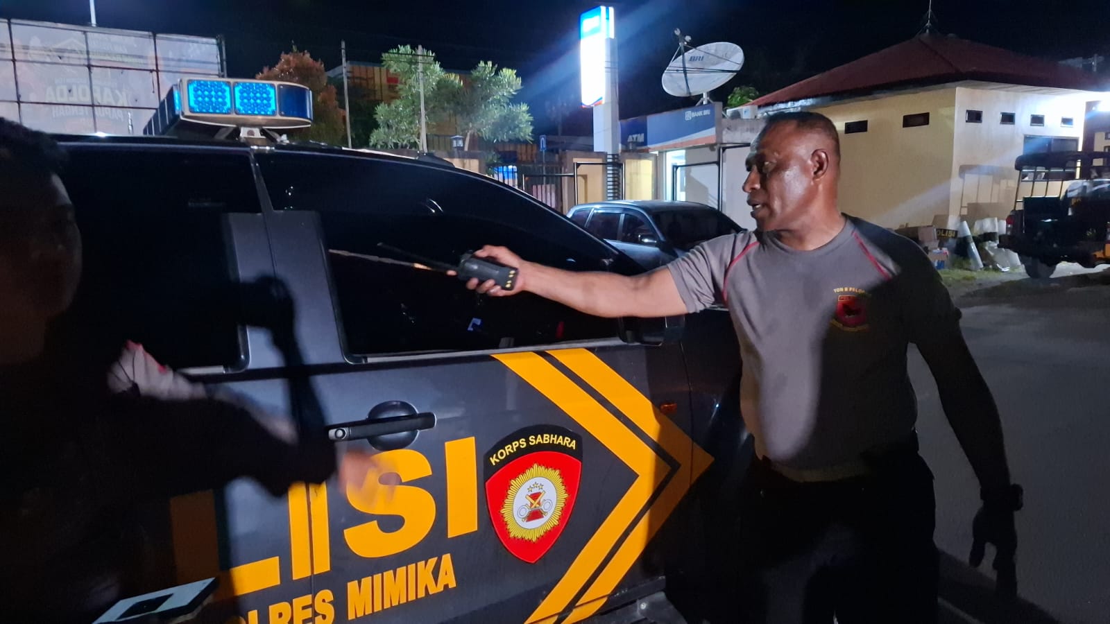 Kendaraan Polisi Dipanah Saat Patroli di Kwamki Narama, Aparat Bubarkan Massa dengan Gas Air Mata