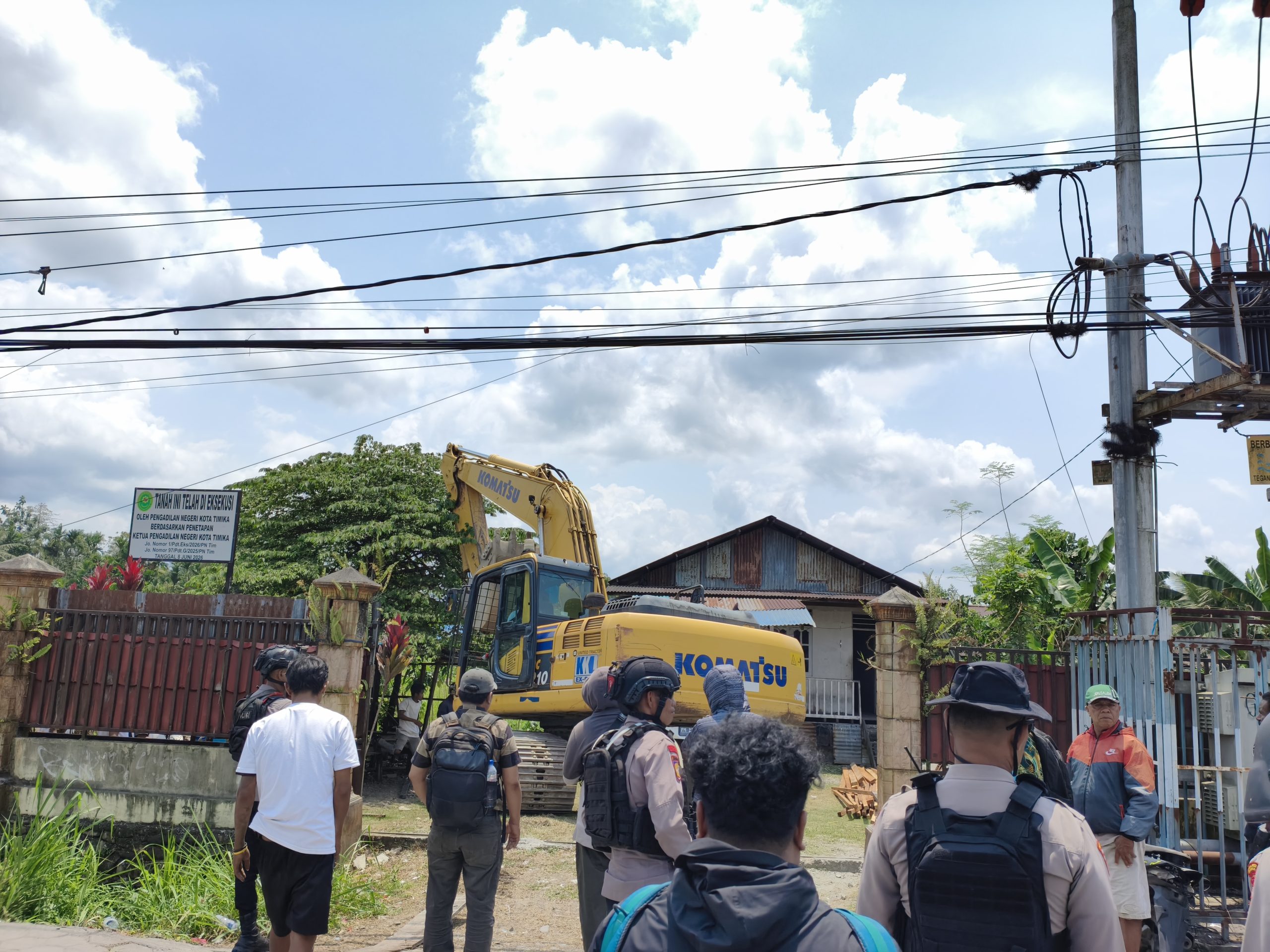 PN Timika Eksekusi Sengketa Tanah SP2, Dikawal Puluhan Aparat Keamanan