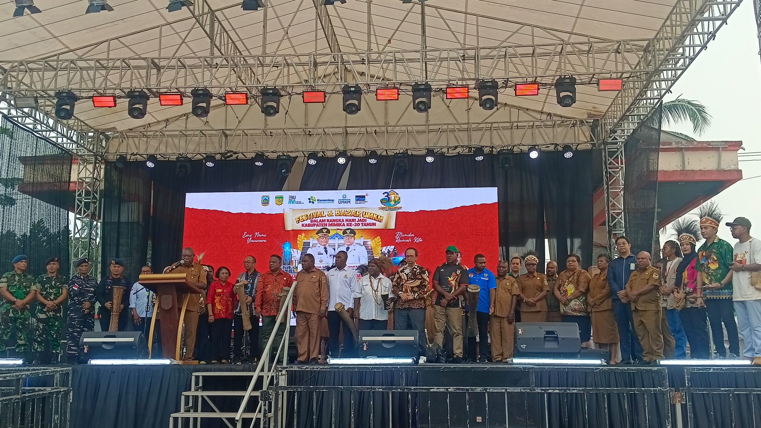 Festival dan Bazar UMKM HUT ke-30 Mimika Dibuka, Produk Lokal Didorong Tembus Pasar Lebih Luas