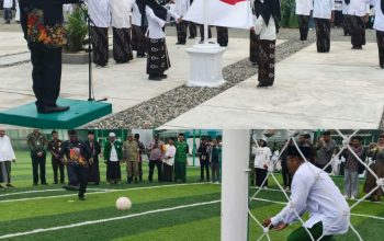Peringati Hari Santri Nasional di Mimika Ditandai Dengan Upacara dan Kick Of Turnamen Santri , Fransiskus Bokeyau: Santri Harus Berkontribusi Bagi Pembangunan Daerah 